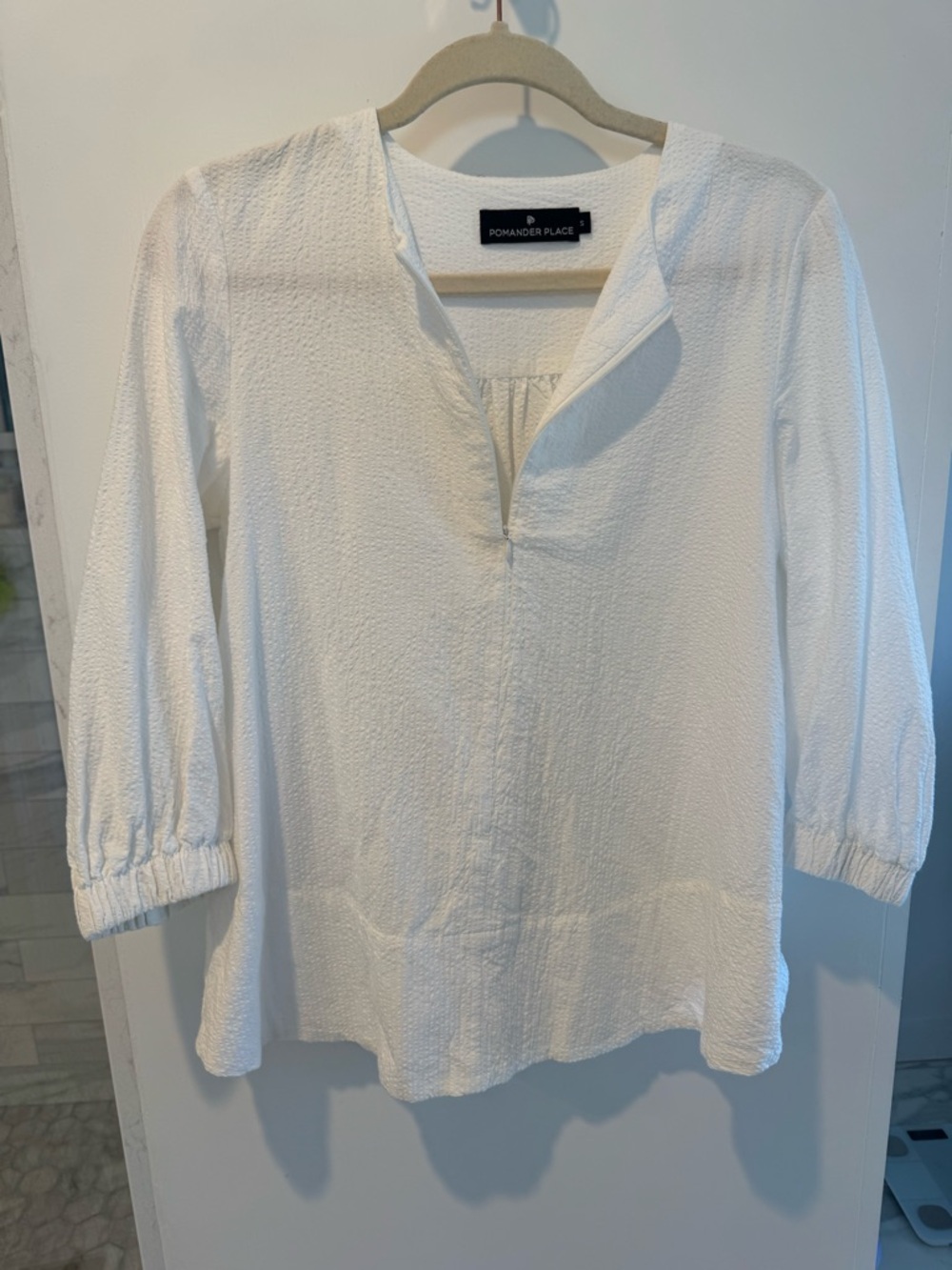 Pomander Place White Textured Split-Neck Peasant Top